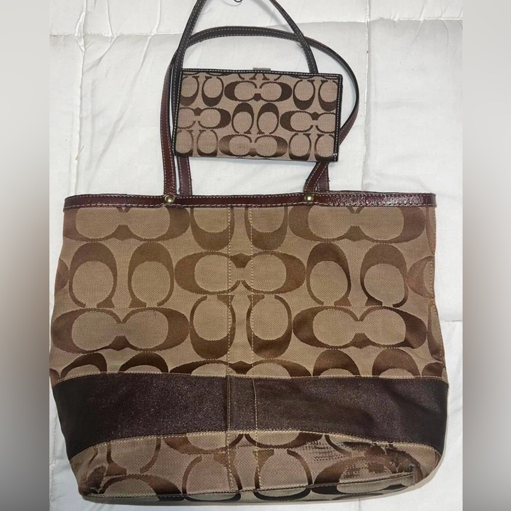 Coach Classic Shoulder Bag 10125 With Wallet